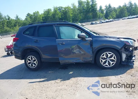 2021 Subaru Forester Premium z USA, uszkodzony, nr VIN JF2SKAFC8MH569875